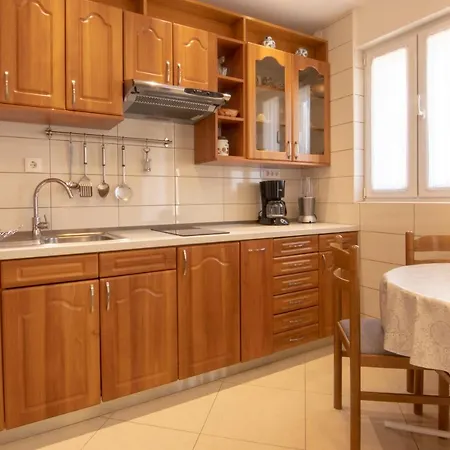 Apartments Baskovic Promajna Exterior photo