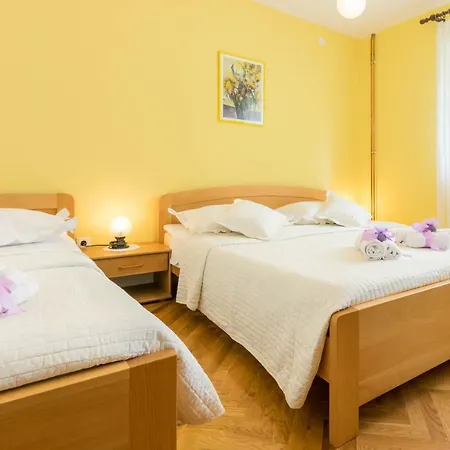 Apartments Baskovic Promajna Exterior photo